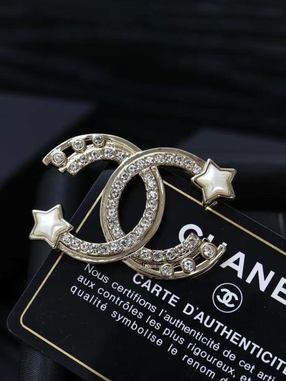 CHANEL Sliver Brooch - Picture 4 of 6